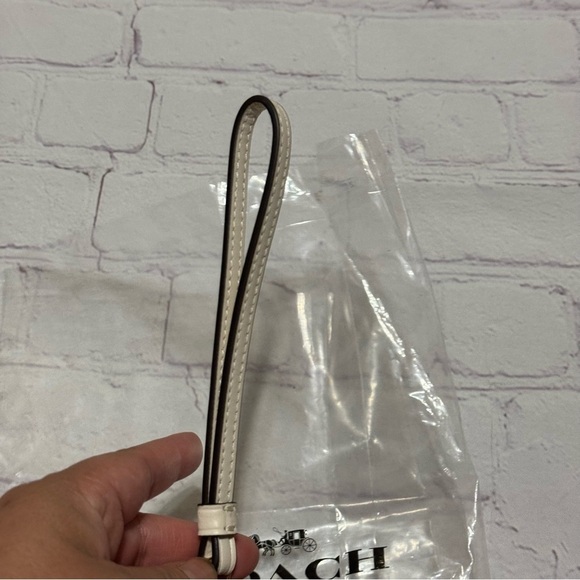 Coach Corner Zip Wristlet In Signature Canvas With Daisy Limited Edition nwt - Picture 5 of 7